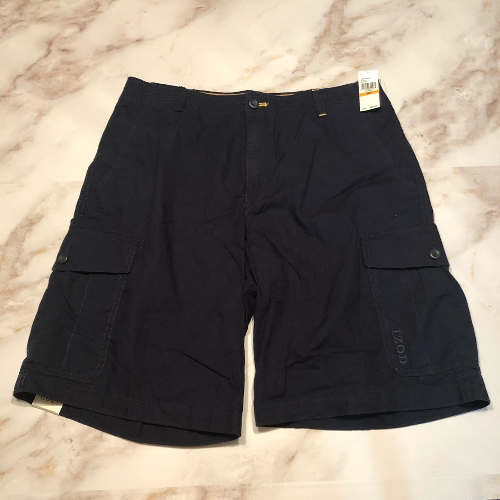 IZOD Men’s 33 Waist Midnight Blue Cargo Shorts NWT